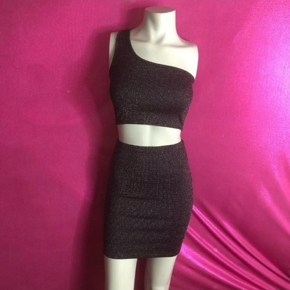 🆕Black & Pink Metallic Two Piece Crop Top & Mini Skirt Set~Size S - Picture 3 of 8